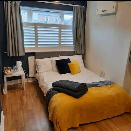 Double Room With Ensuite Close To Silverstone Whittlebury Bagian luar foto