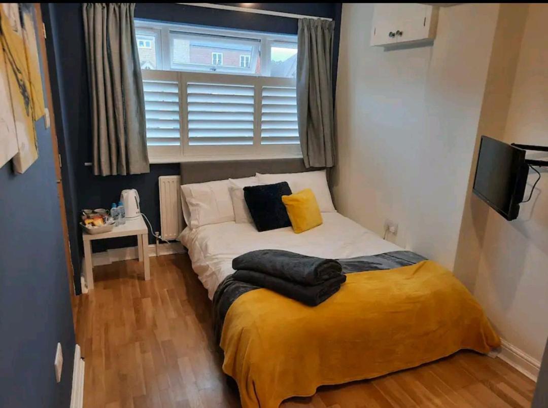 Double Room With Ensuite Close To Silverstone Whittlebury Bagian luar foto